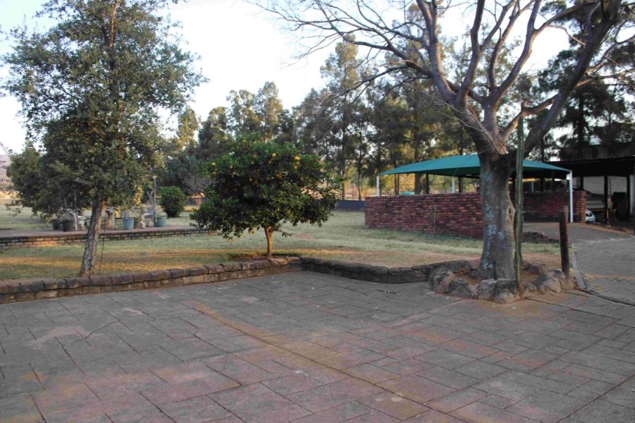 9 Bedroom Property for Sale in Schietfontein Ah North West